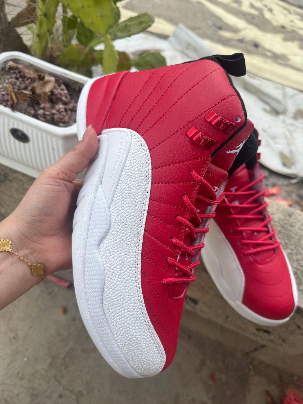 Air Jordan 12 Retro White Red | Scarlet Switchback