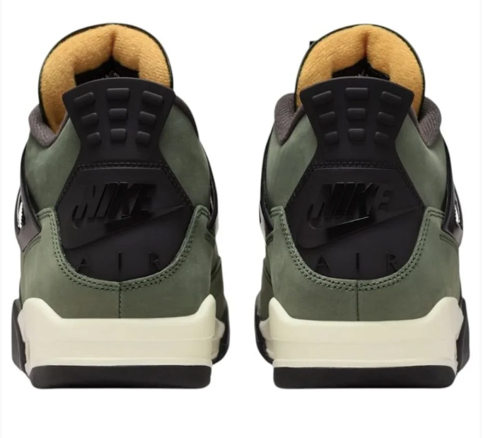 Air Jordan 4 x Undefeated Deep Green (2025) | Field Dialogue