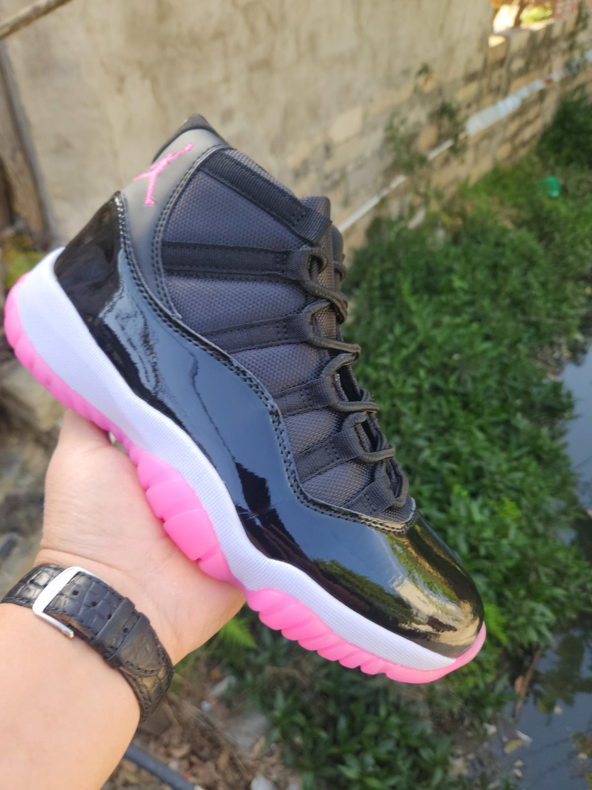 Air Jordan 11 Retro Black-Rose Red | Rose Afterglow