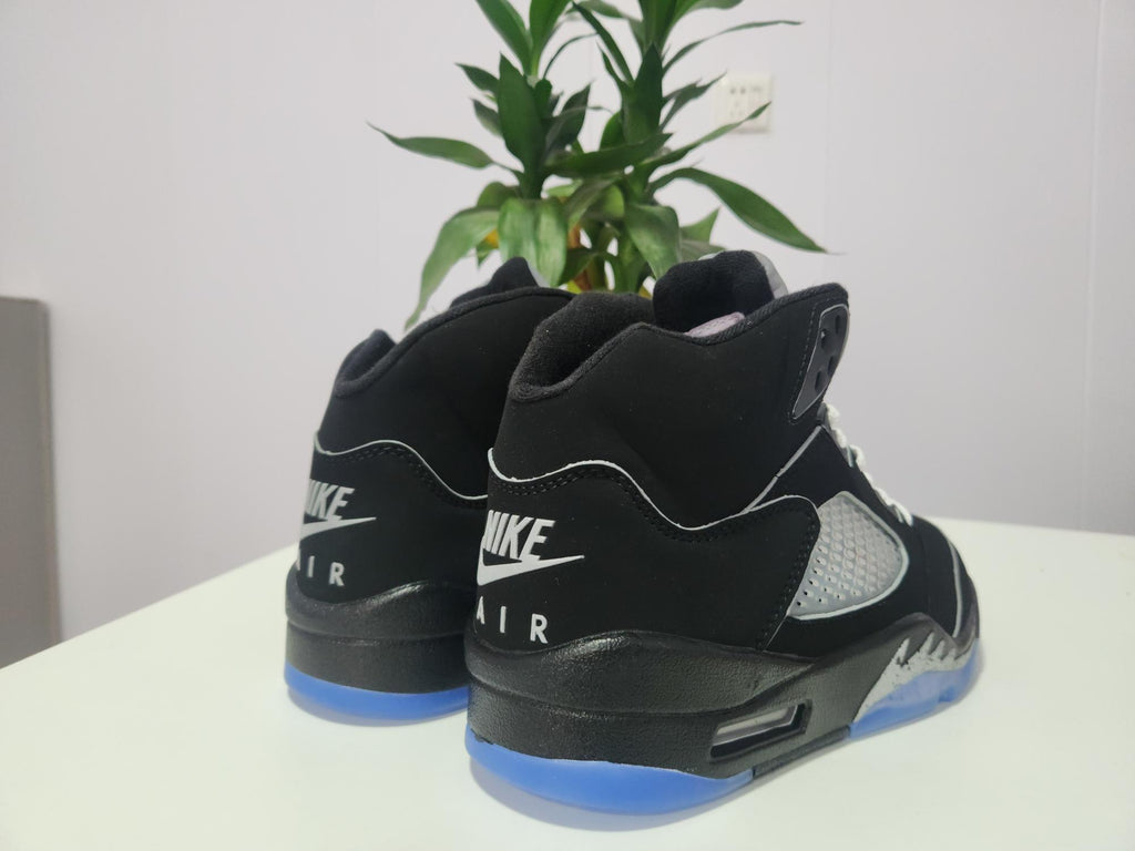 Air Jordan 5 Black Silver Trim | Silverline Nocturne