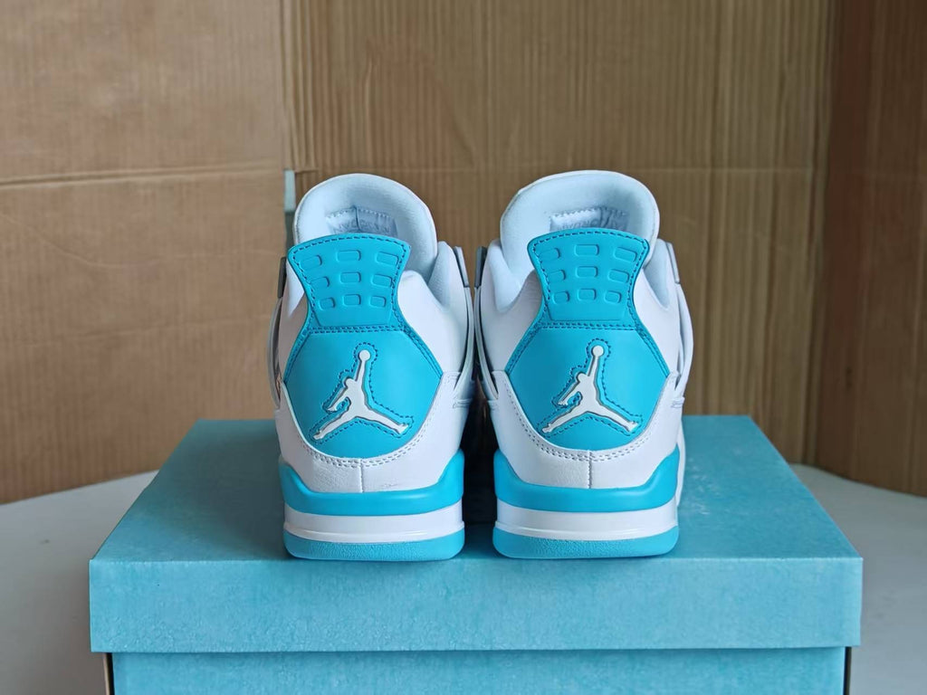 Air Jordan 4 Retro Aluminum HV0823-100 | Glacial Outlook