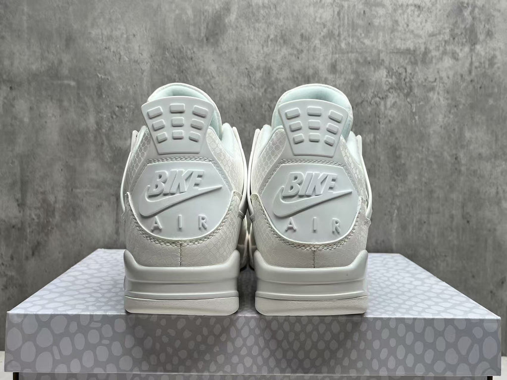 Air Jordan 4 Retro White Mamba | Ivory Instinct