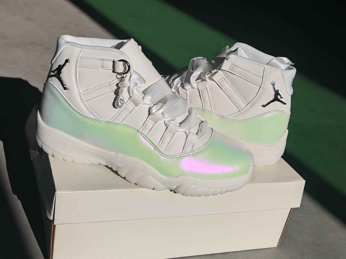 Air Jordan 11 Retro Sail/Pearl Grey | Pearl Horizon