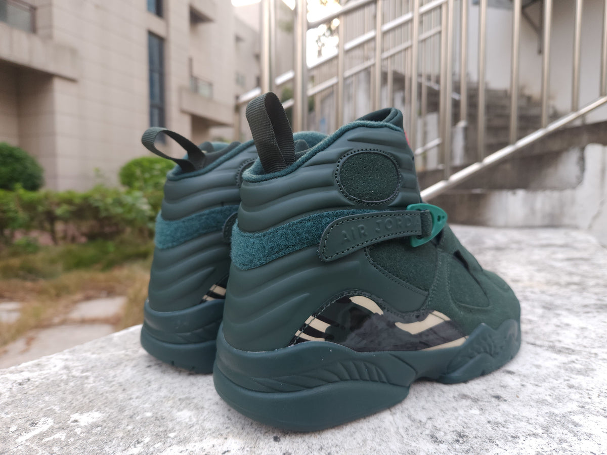 Air Jordan 8 | Street Verse