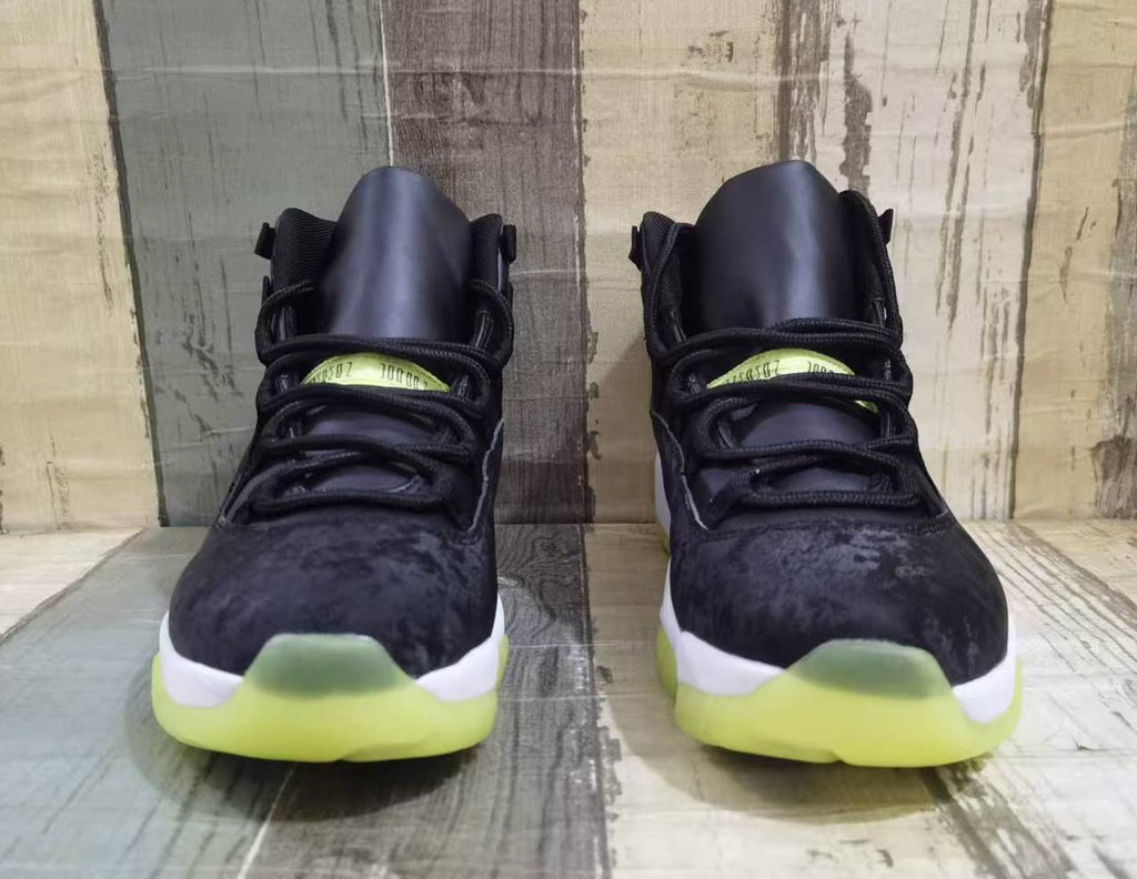 Air Jordan 11 Retro Halloween IB1378-001 | Phantom Switch