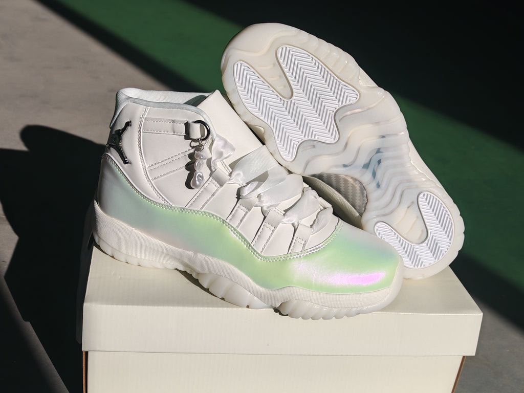 Air Jordan 11 Retro Sail/Pearl Grey | Pearl Horizon