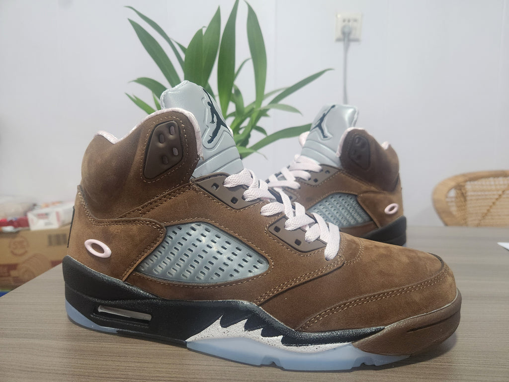 Air Jordan 5 | Offbeat District